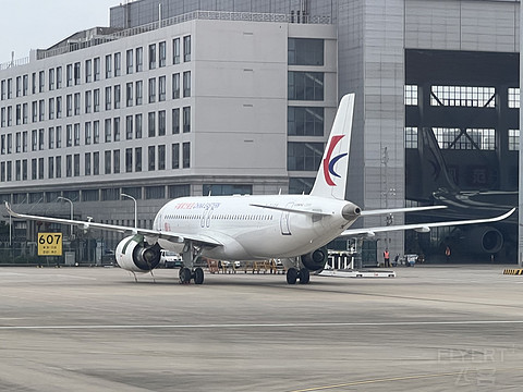 沪广干线上的新锐，MU5316 C919经济舱紧急出口座乘机体验