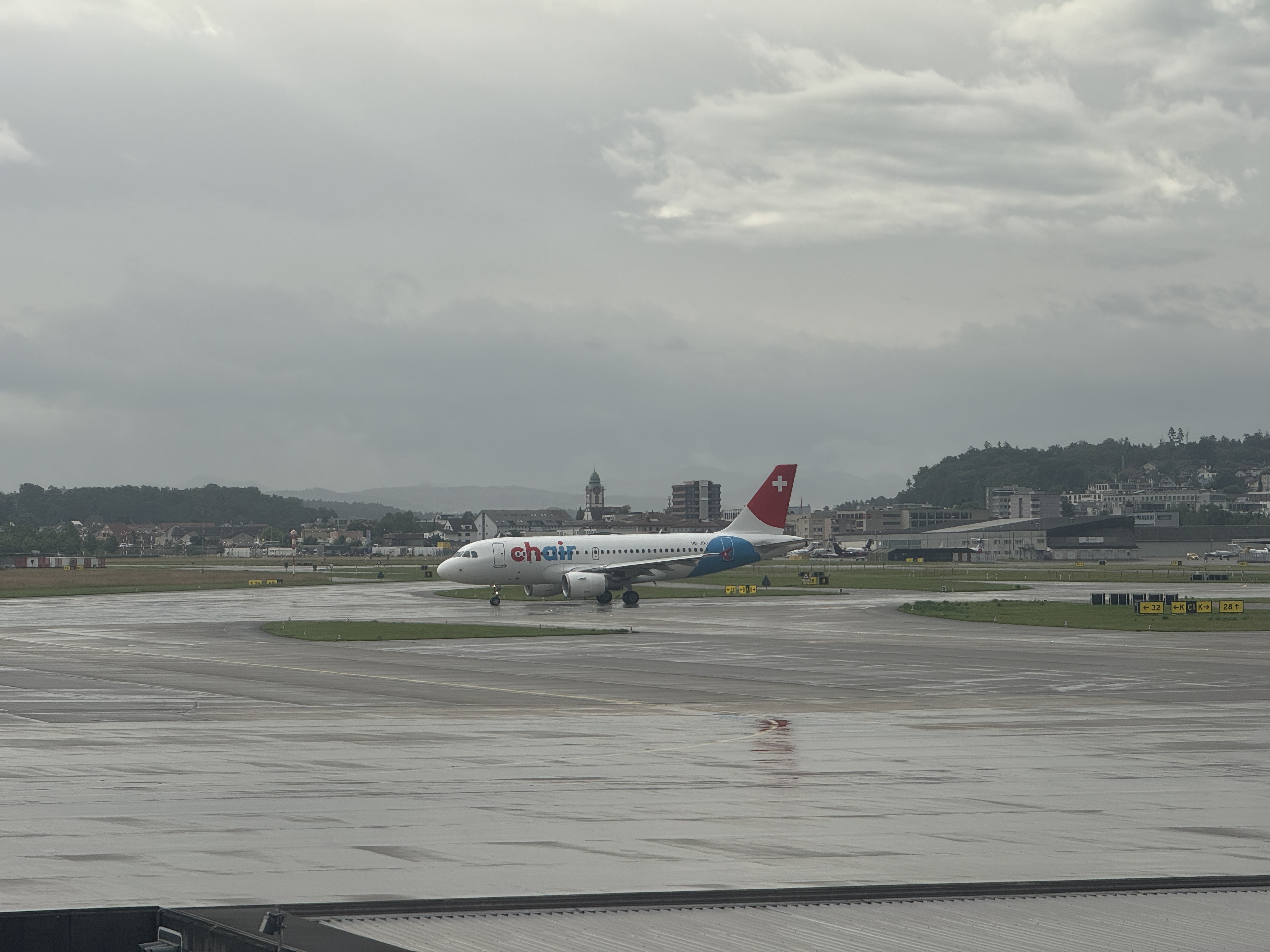 ̩SIN-BKK-ZRH77W