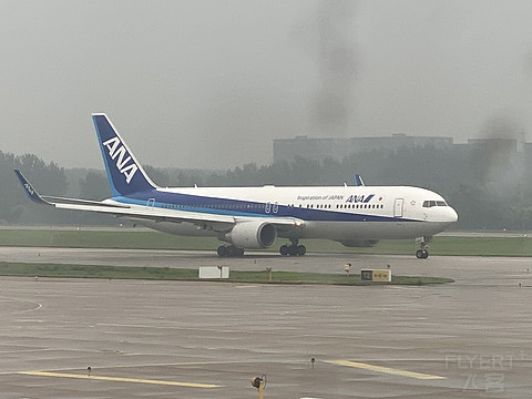 和女王的艰难会面—中国国际航空CA1501，PEK-SHA，747-400经济舱体验
