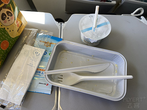 和女王的艰难会面—中国国际航空CA1501，PEK-SHA，747-400经济舱体验