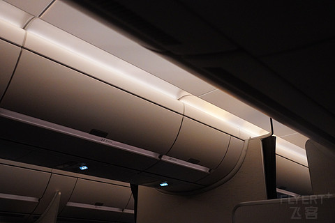 港台线“新兴势力”星宇航空A350经济舱飞行体验，香港国际HKG-台湾桃园TPE
