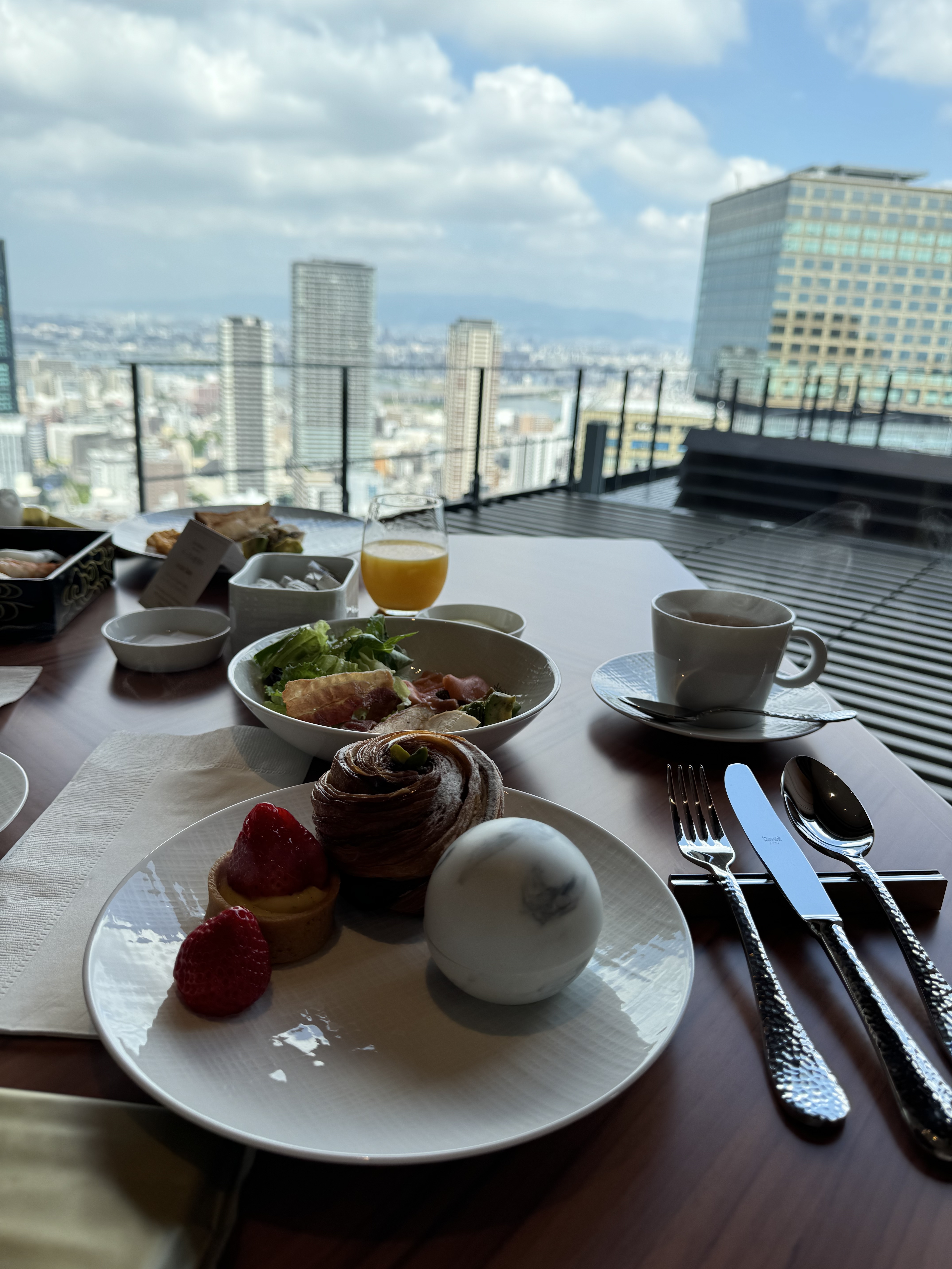 ̳׷The Osaka station hotelAutograph collection