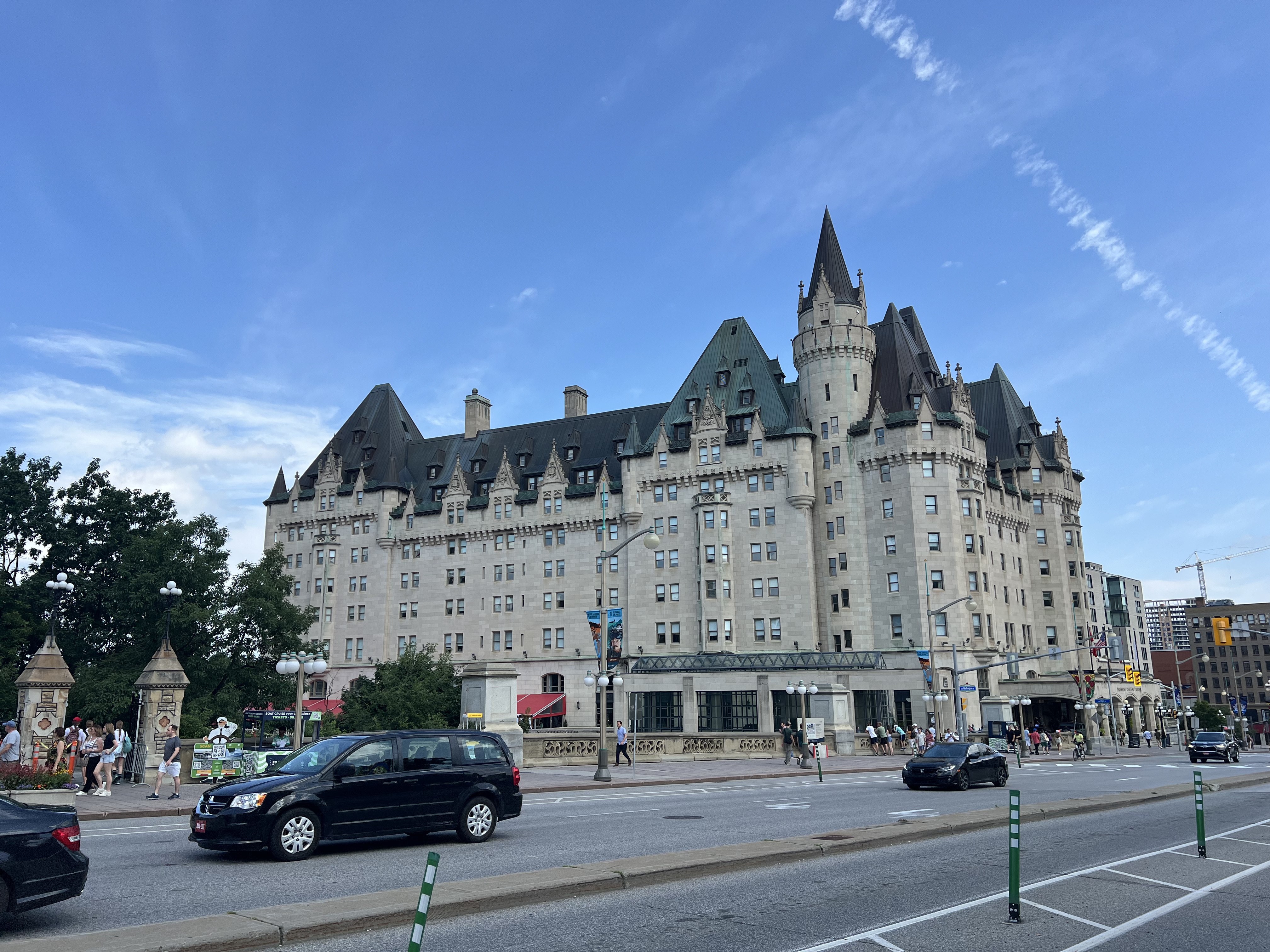 ѶҮFairmont Chateau Laurierʧ͸״All