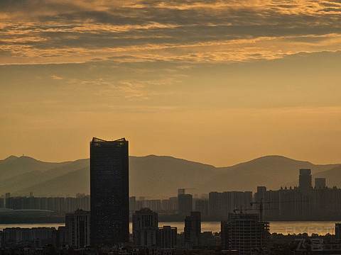 大小喜事，喜来登见｜南京金丝利喜来登酒店全景套＆行政套