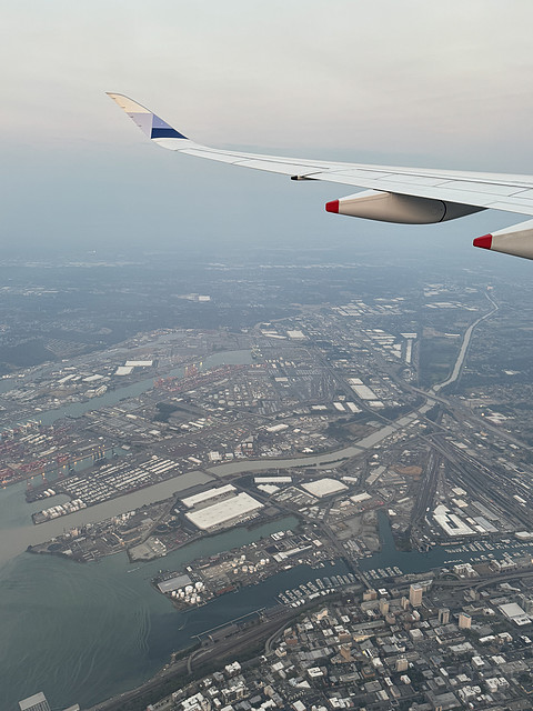 飞行日记 | 中华航空CI22 台北桃园TPE-SEA西雅图