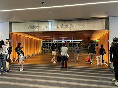 飞行日记 | 中华航空CI22 台北桃园TPE-SEA西雅图