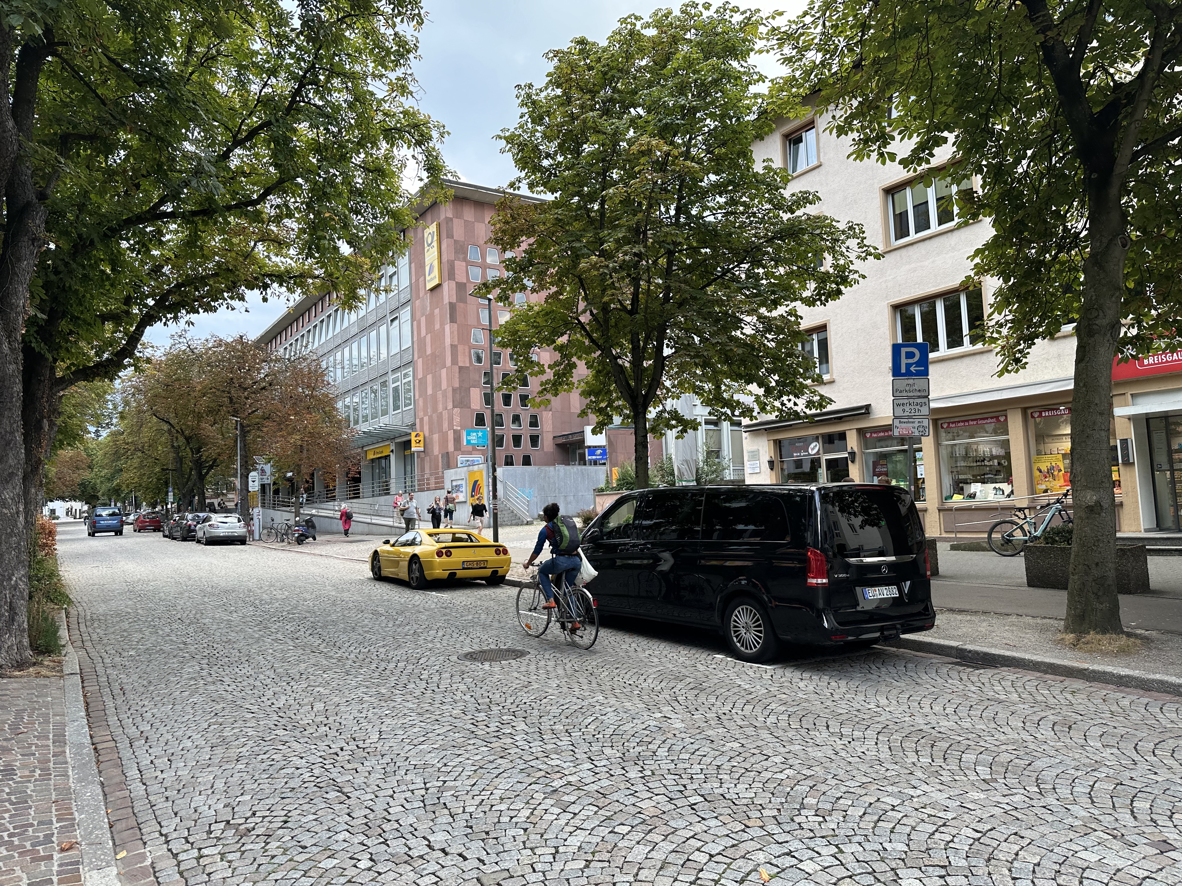 Freiburg Courtyard Ƶ