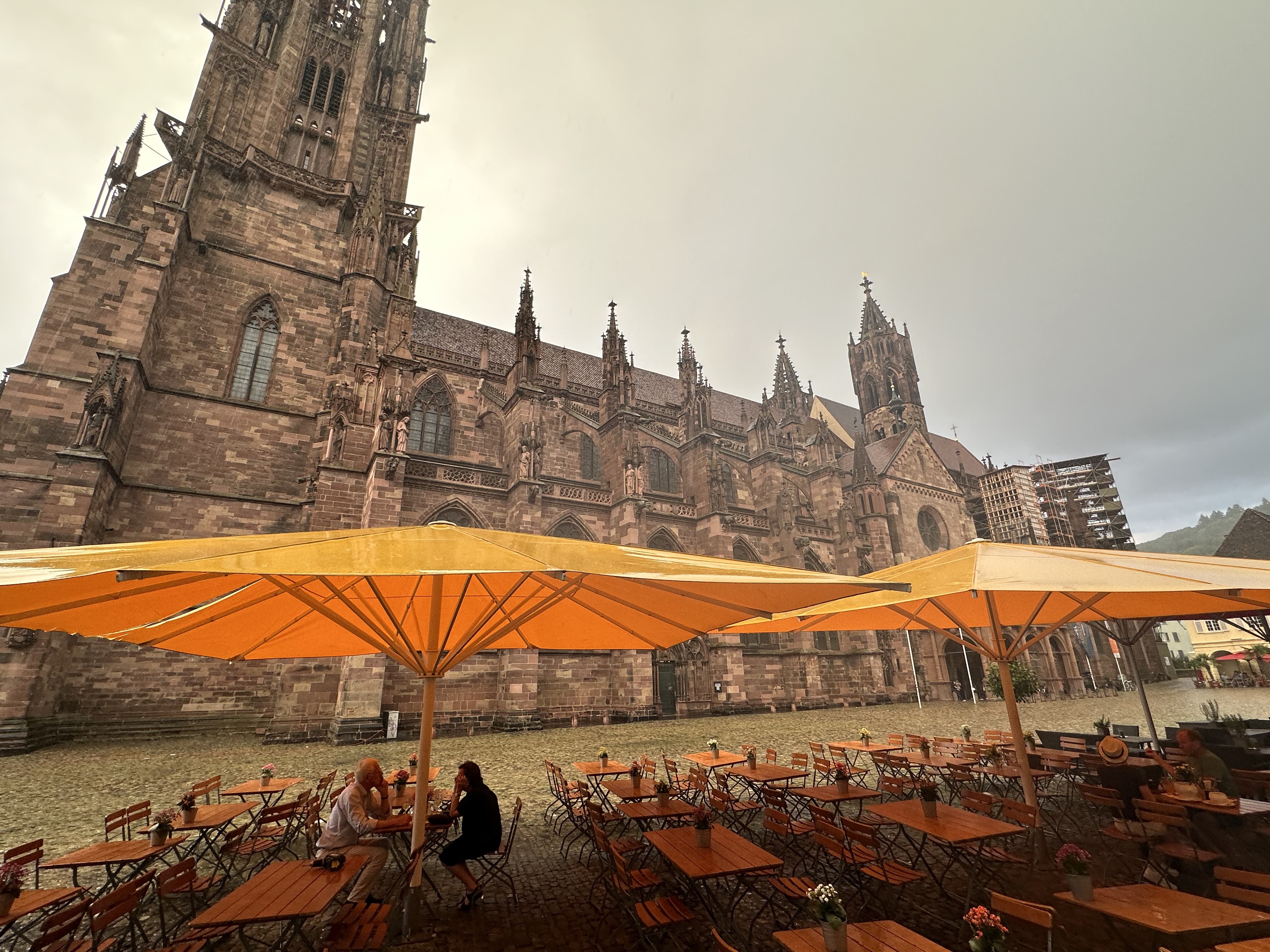 Freiburg Courtyard Ƶ