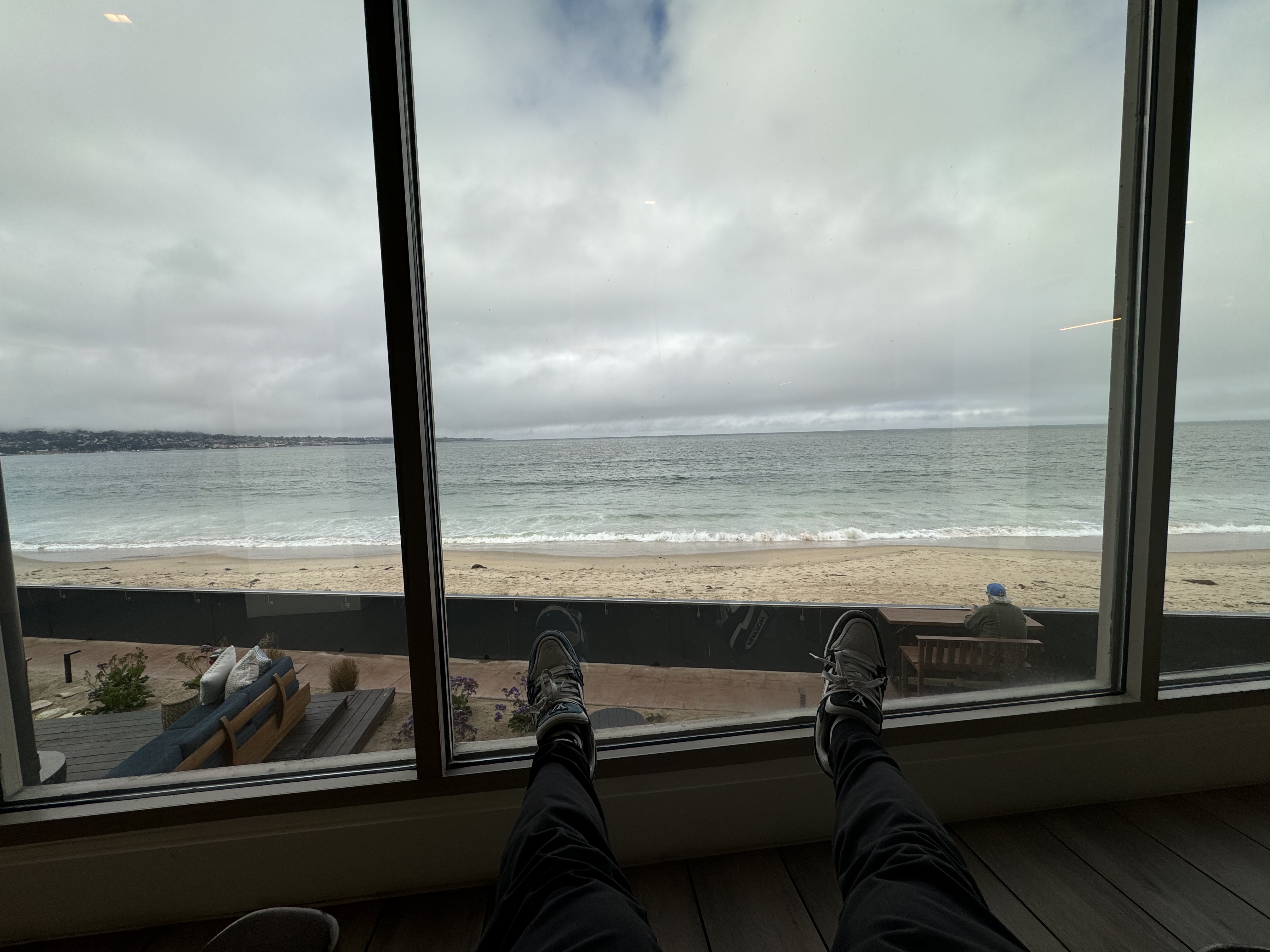 û˷ľƵ꣺Monterey Beach hotel