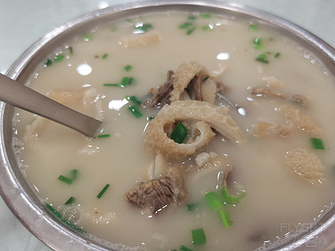 初秋周末闪游稻城亚丁 打卡海拔最高民用机场
