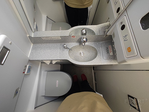 抽象行程｜ 深圳航空 ZH9106 北京-深圳 A321全平躺商务舱打卡