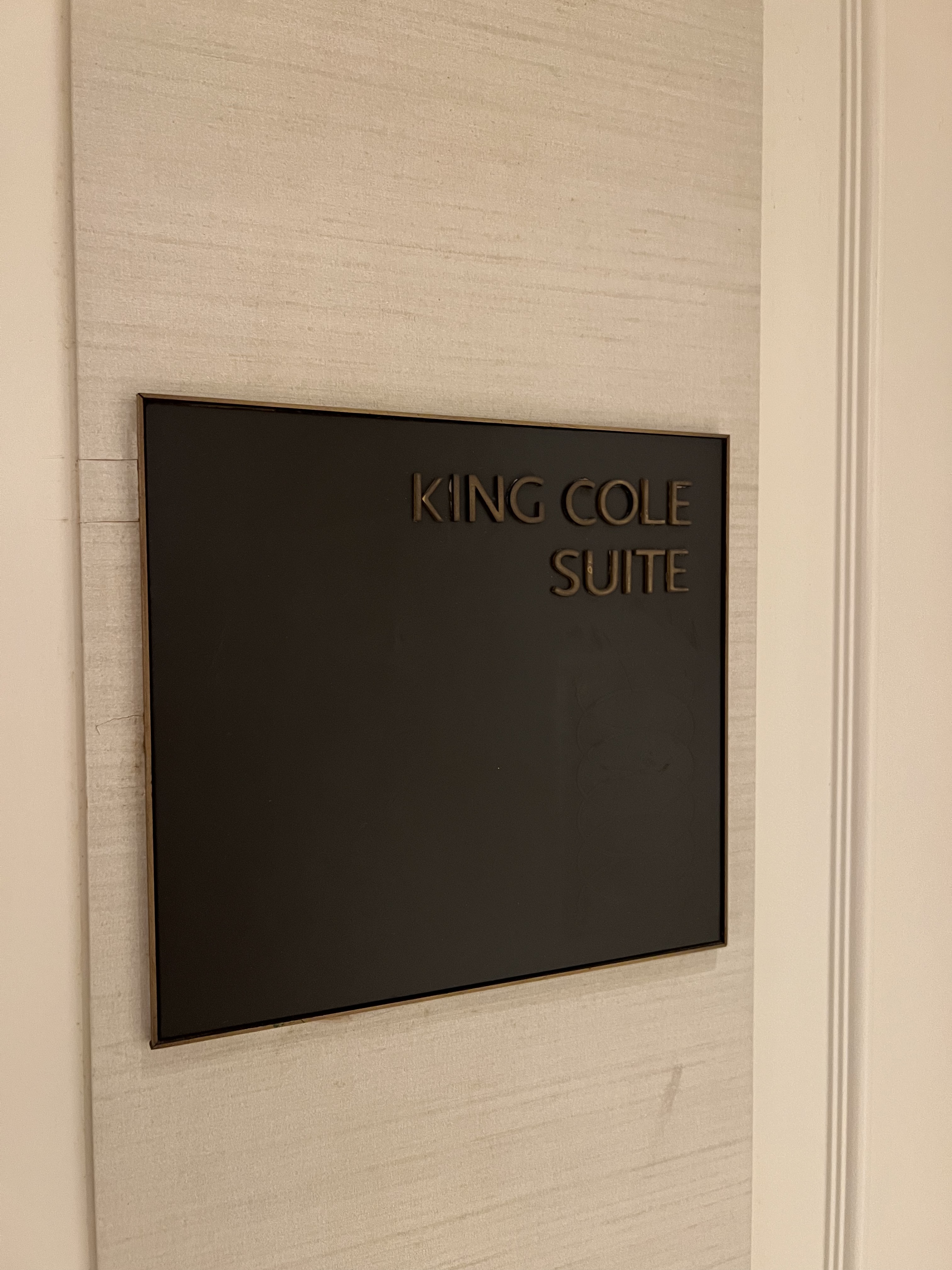 ¼ɫ׷KING SUITE