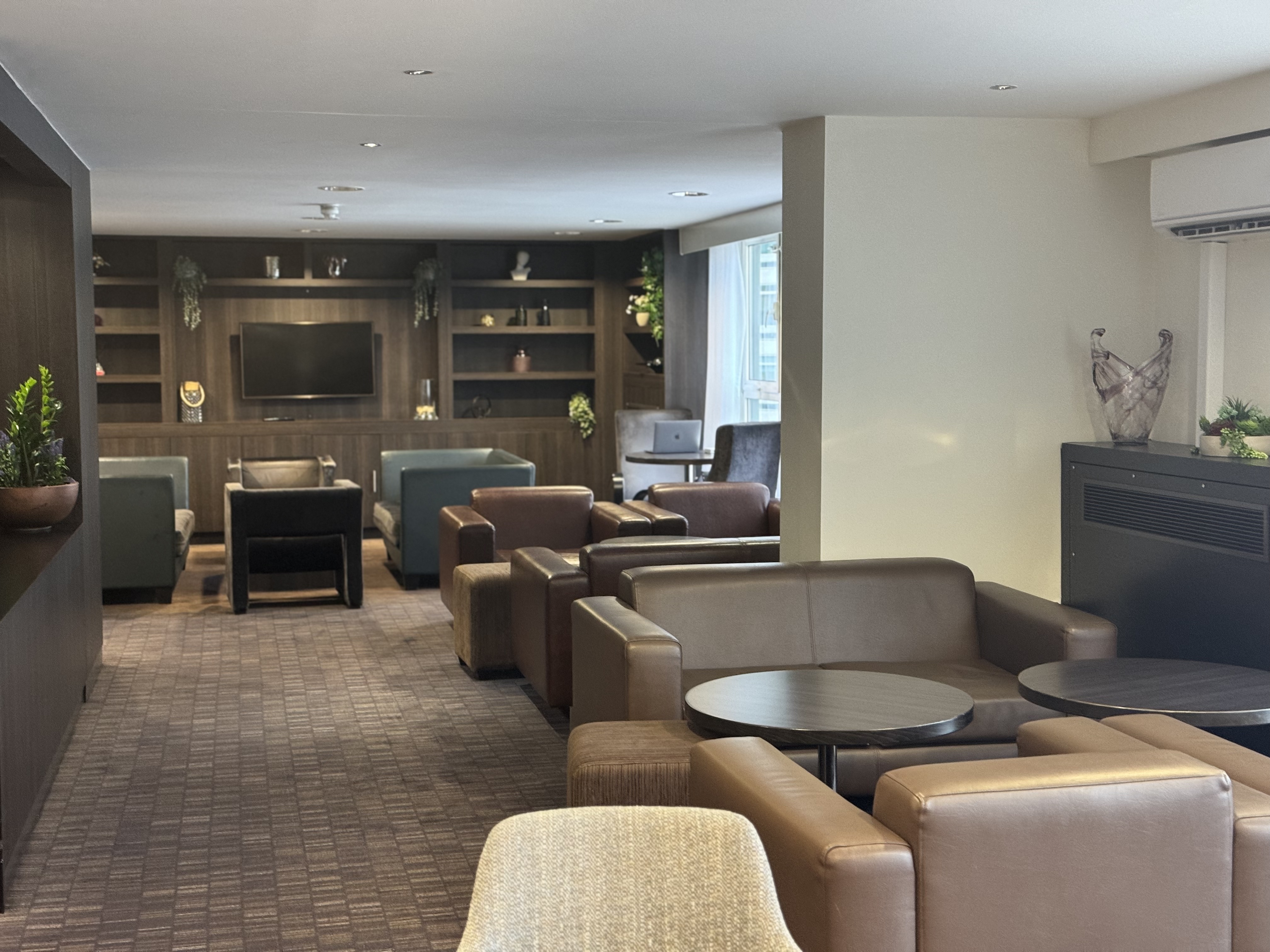 Ӣ-ĻʹڼվƵ Crowne Plaza Birmingham City Centre