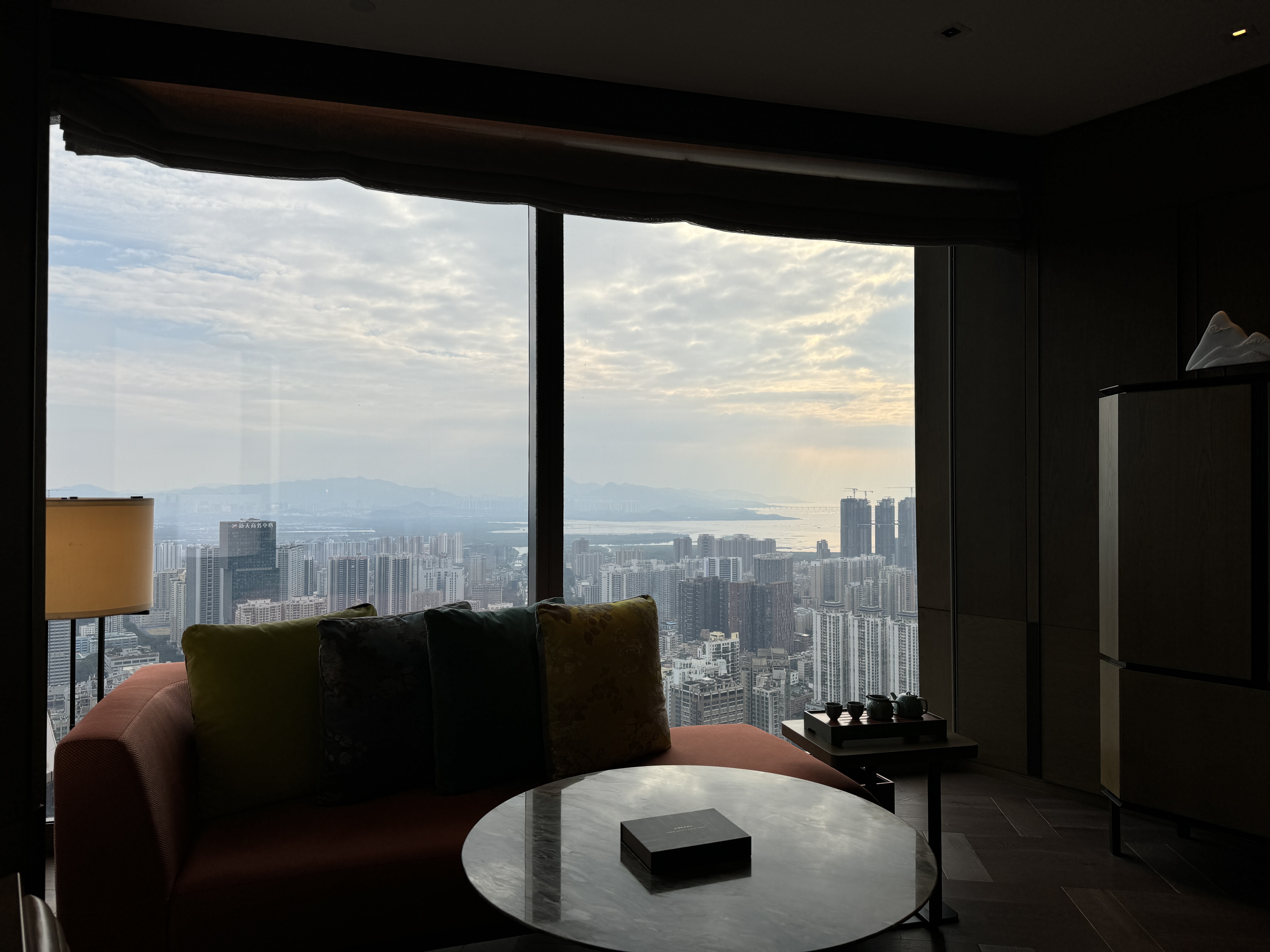 ȥľƵ11 еĵ͵ݻ 
ڰþƵ/Park Hyatt shenzhen