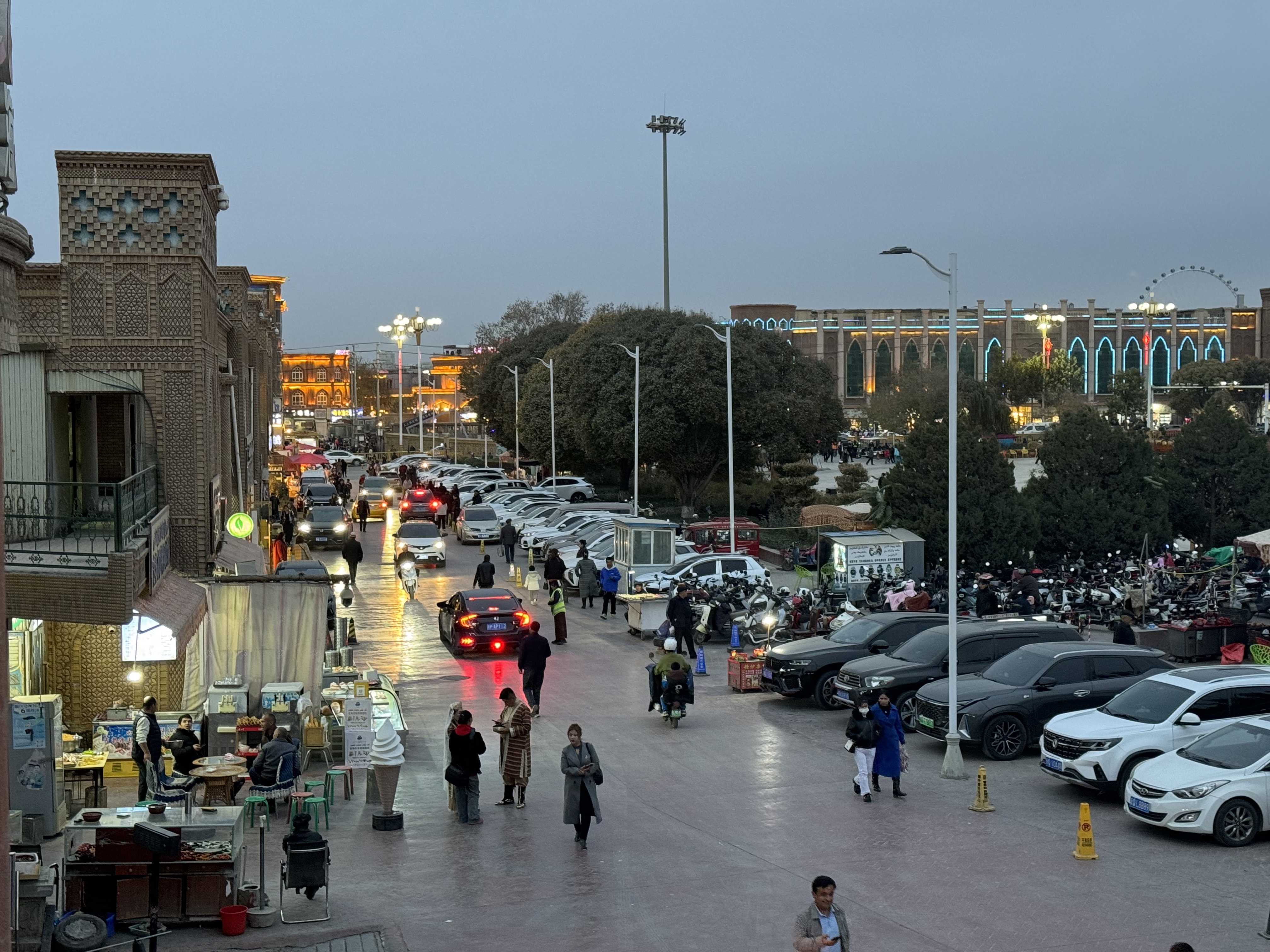 ֶɫ·ʲųǾ GREENTREE EASTERN HOTEL KASHGAR