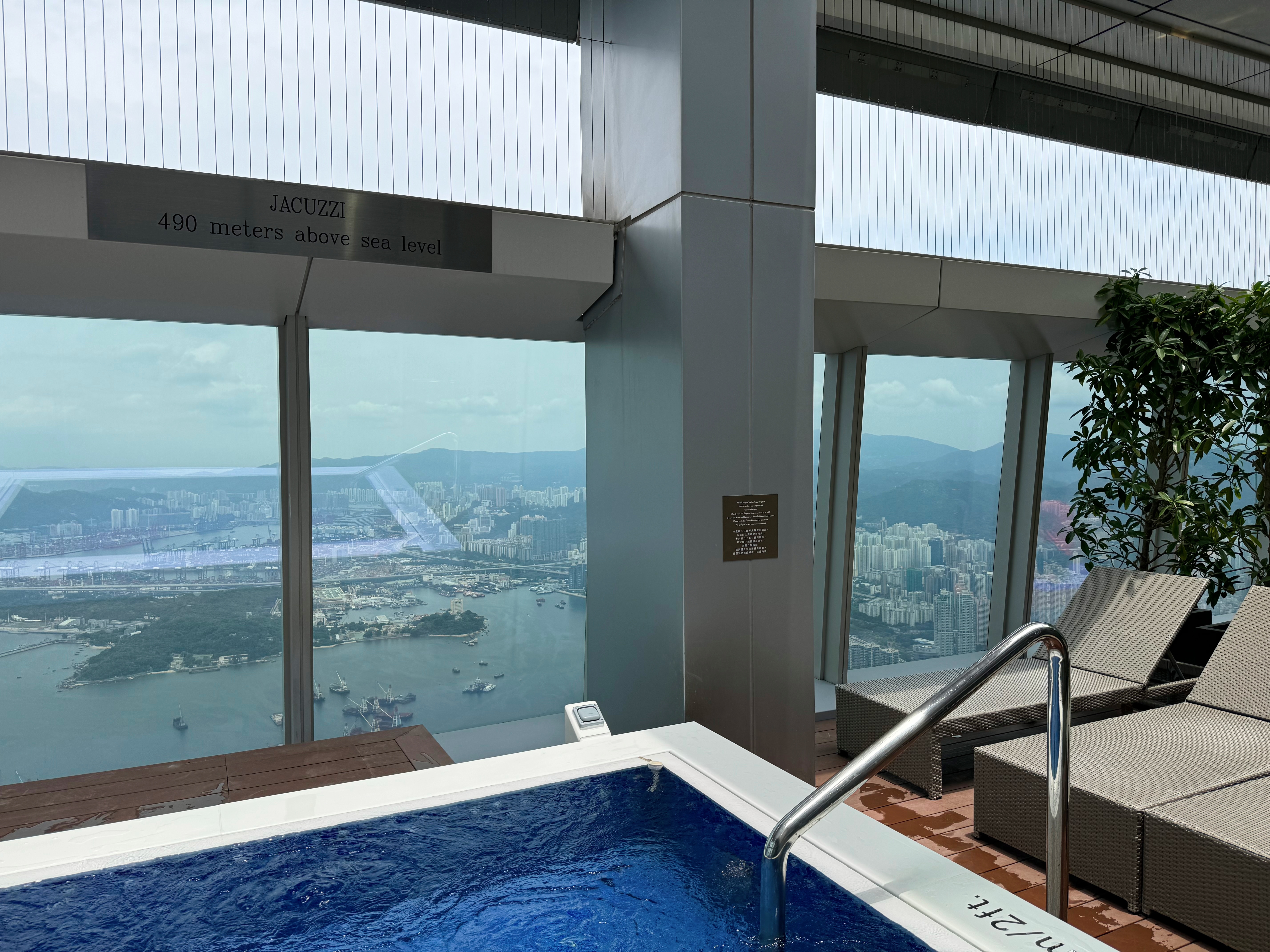 ۣThe Ritz-Carlton Hong Kong ¸۾ ˼׷