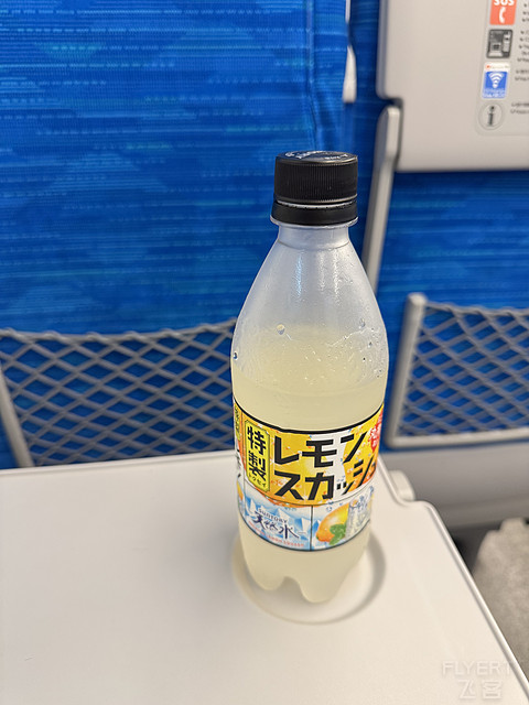 闹市斗居——大阪梅田Moxy酒店一晚