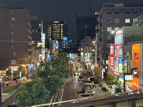 闹市斗居——大阪梅田Moxy酒店一晚