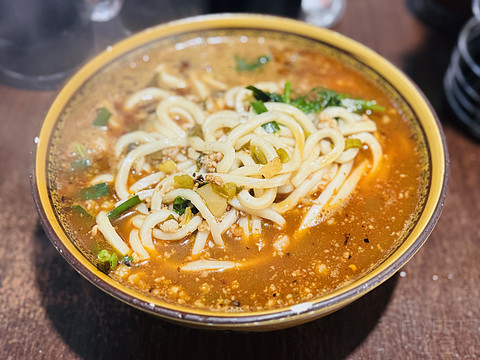 寒风瑟•春城芯|昆明JEN酒店入住体验