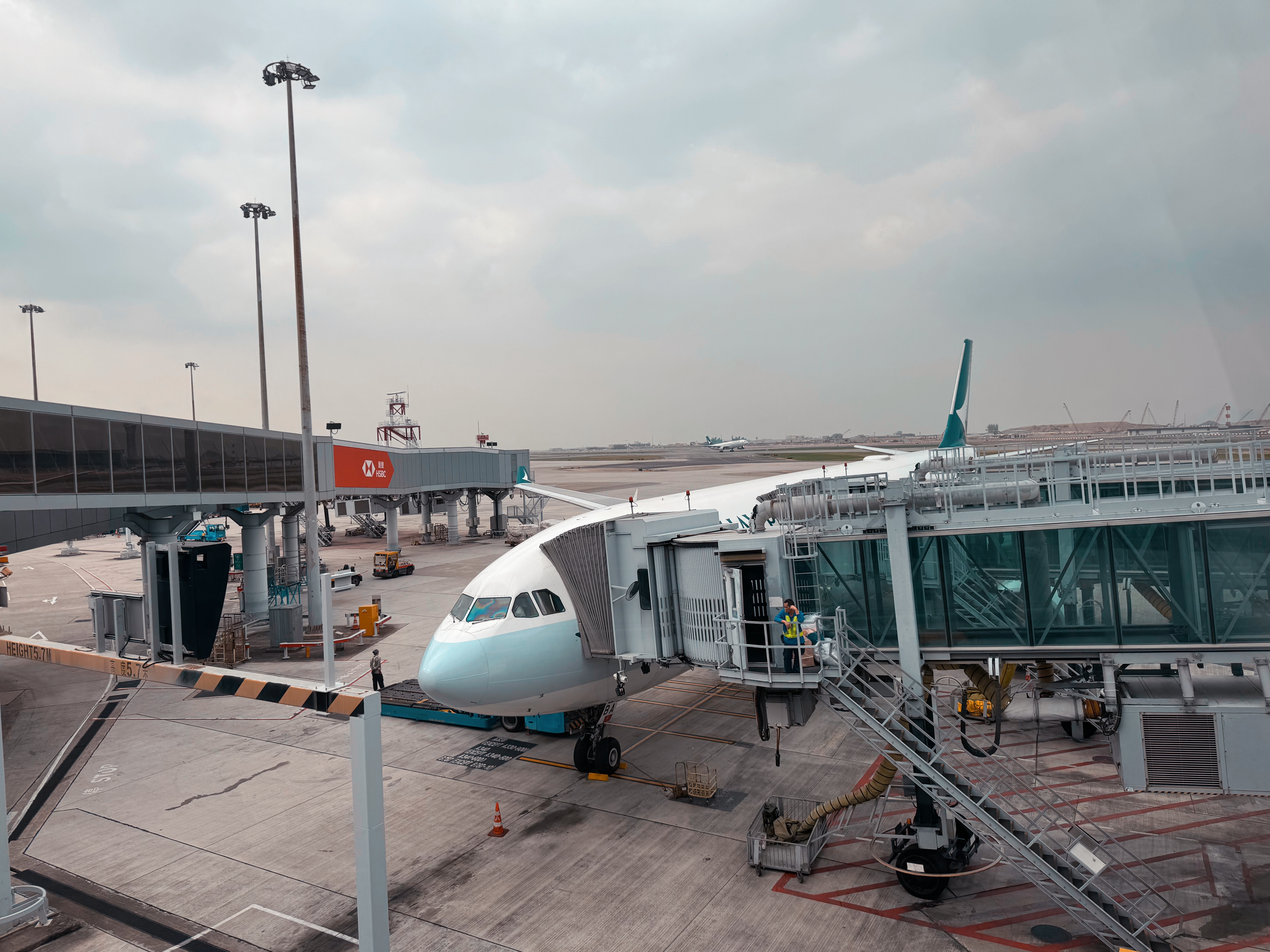 In CathayCX 725 HKG-KUL A330 Business Class