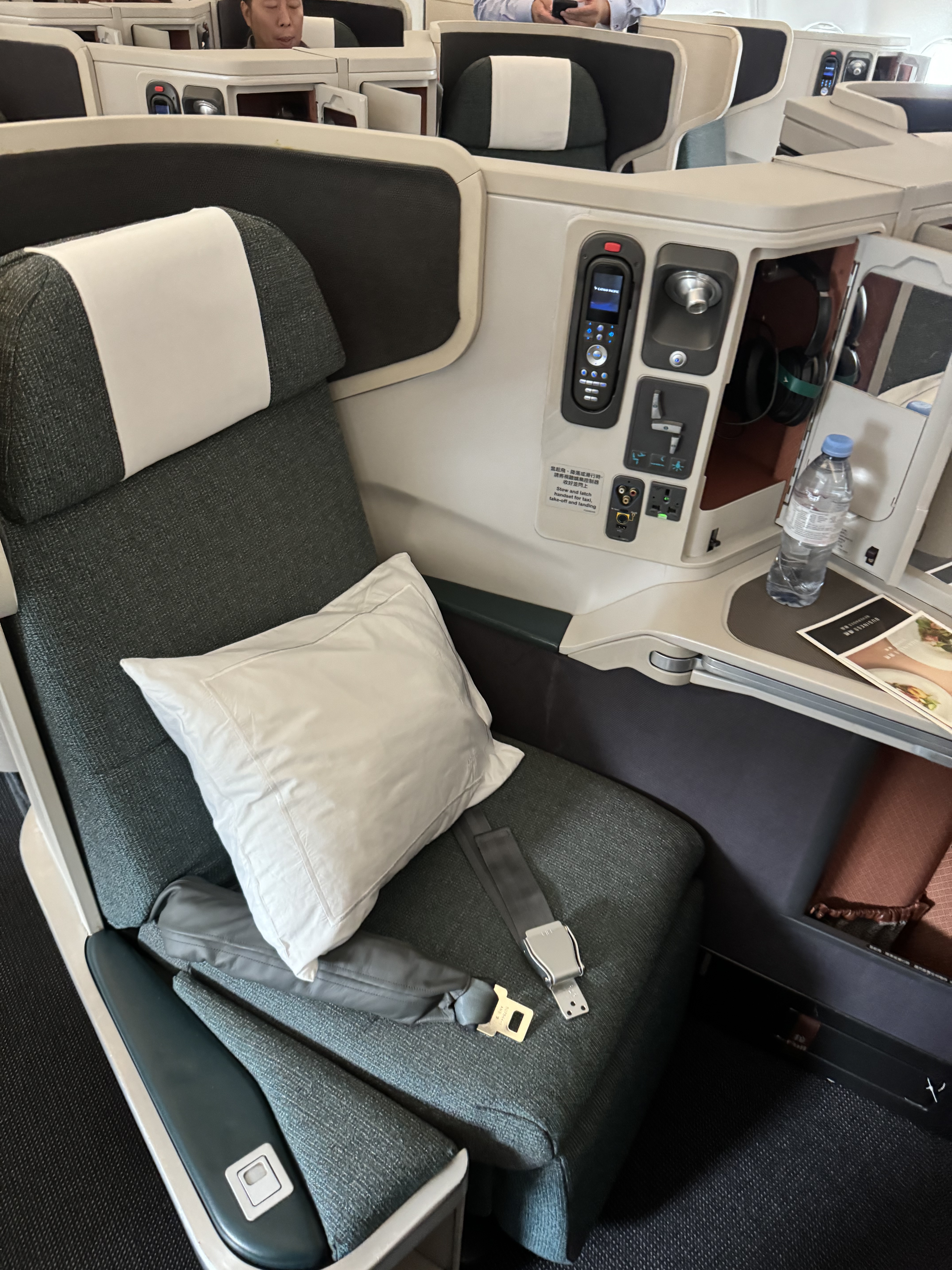 In CathayCX 725 HKG-KUL A330 Business Class