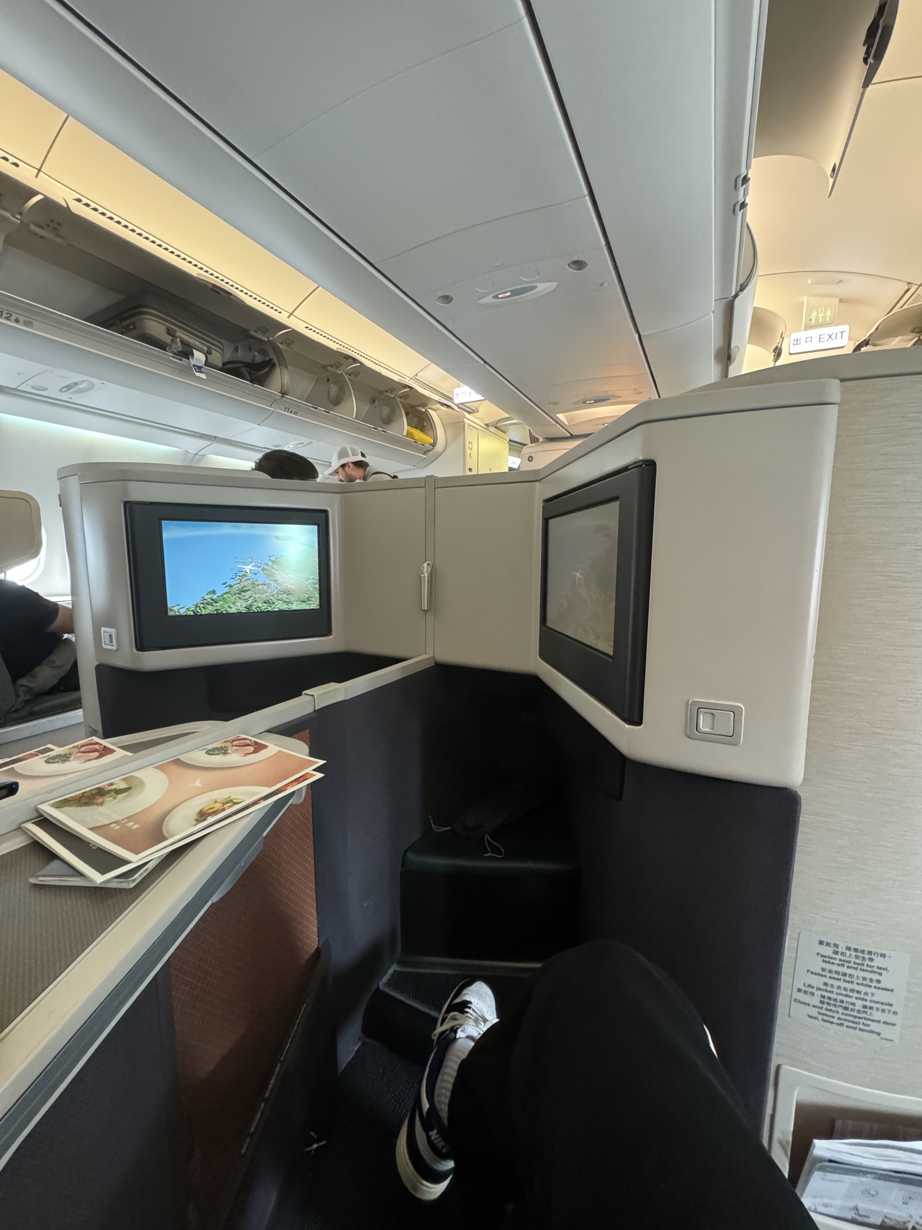 In CathayCX 725 HKG-KUL A330 Business Class