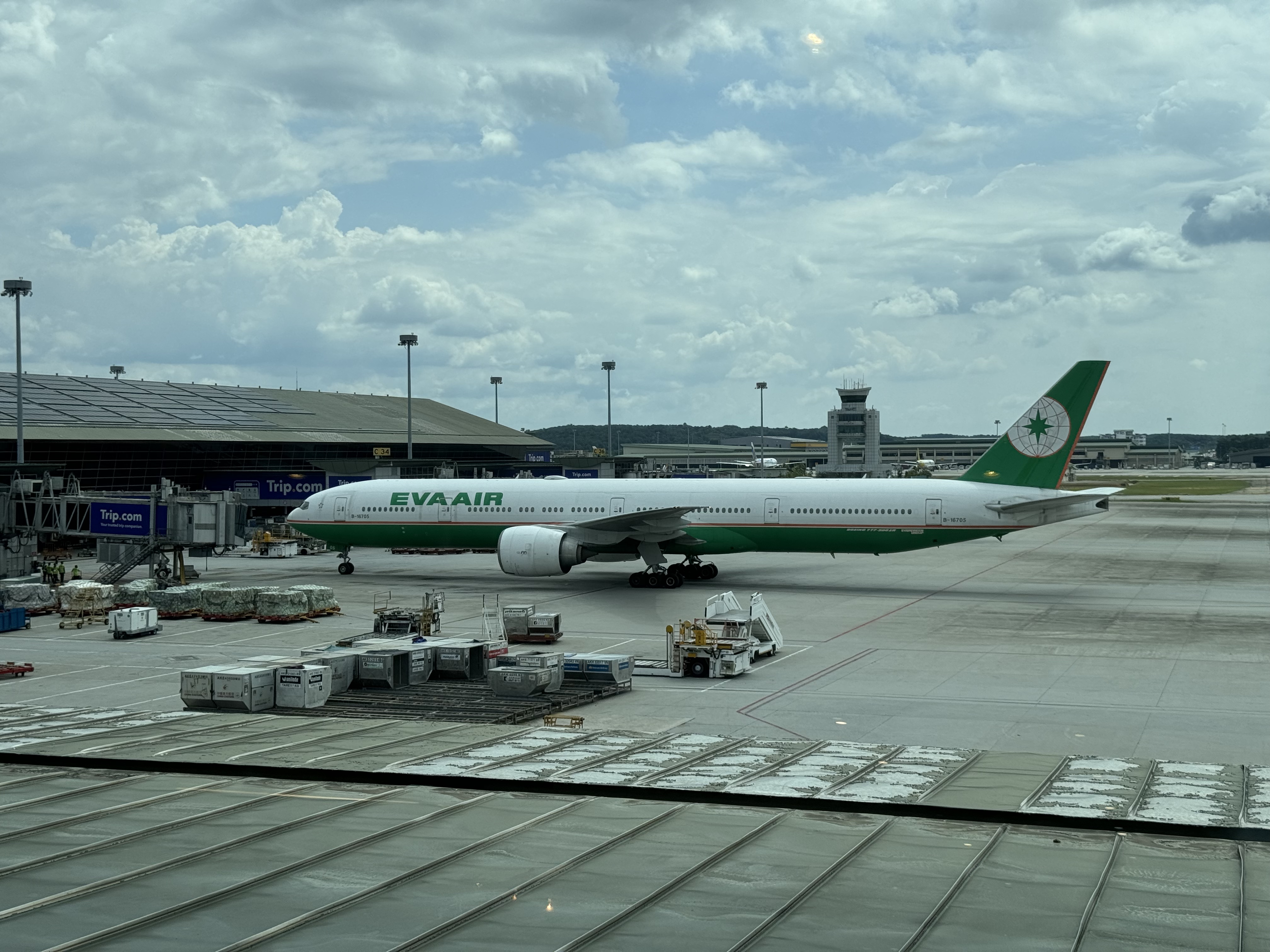 In CathayCX 722 KUL-HKG A330 Business Class