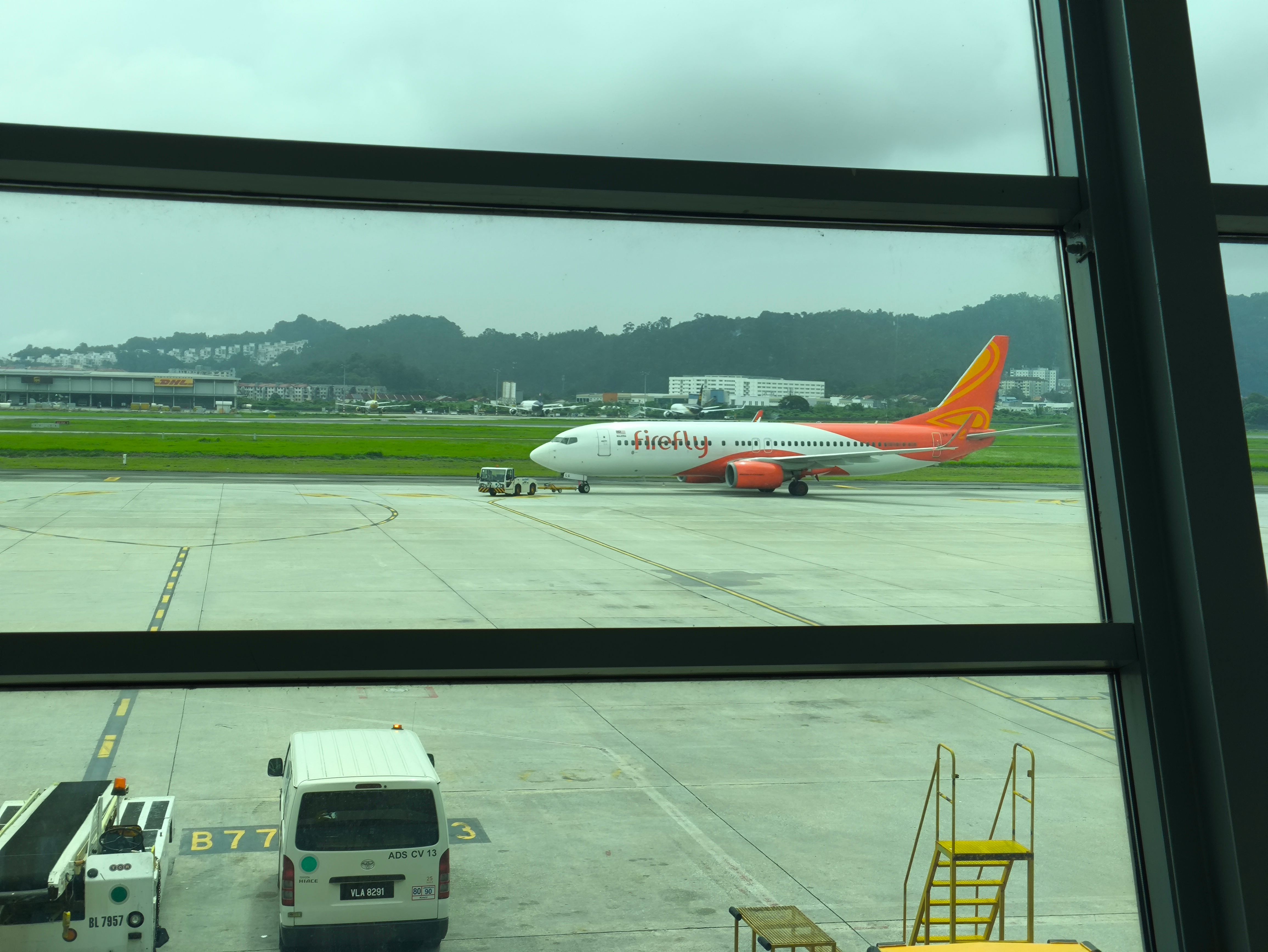 ;ߣ¡ʻ-ө Firefly FY2871 PEN-SZB 737-800