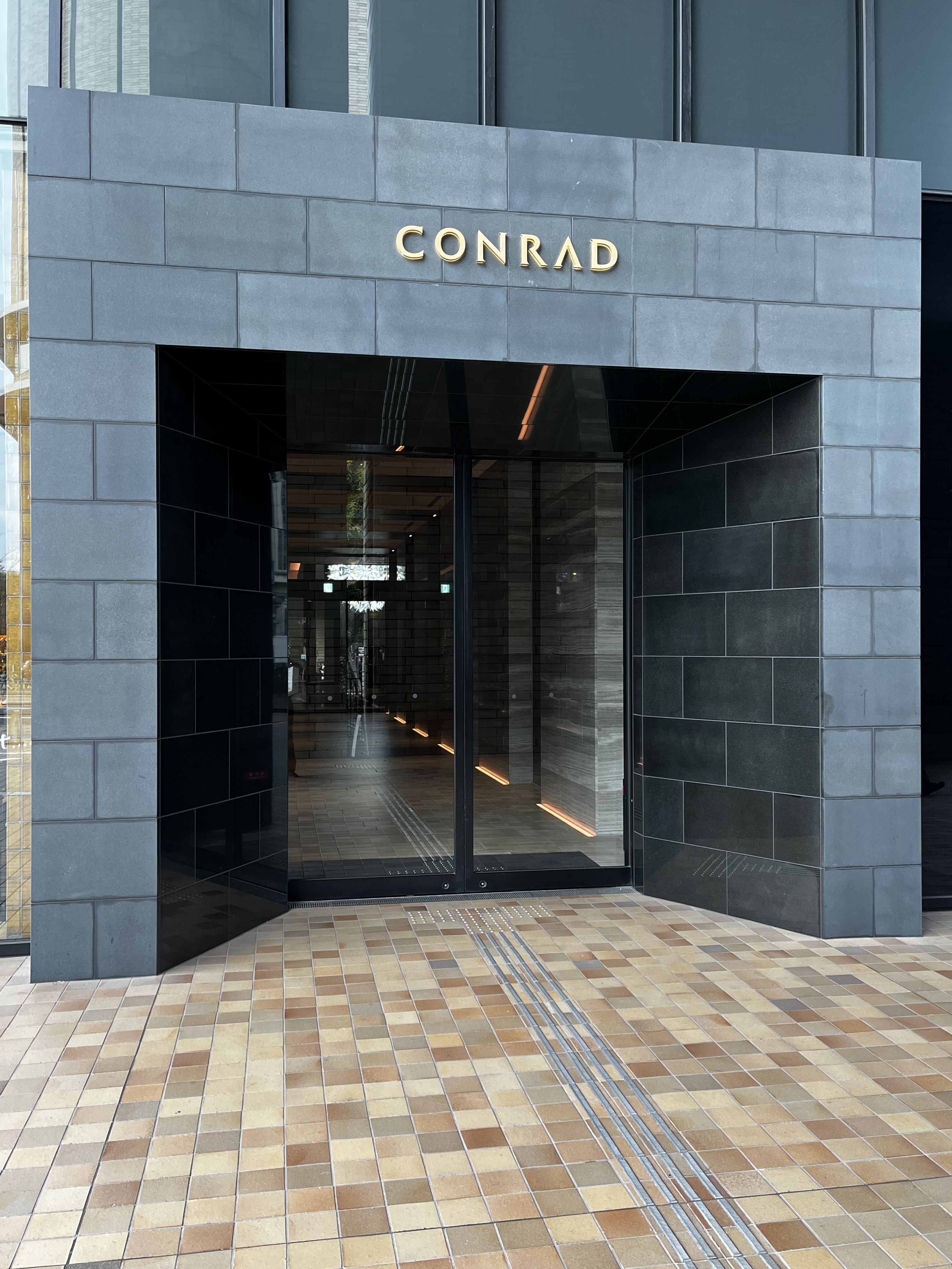 Conrad Osaka֮ҹδ룬Ƽ֮޺