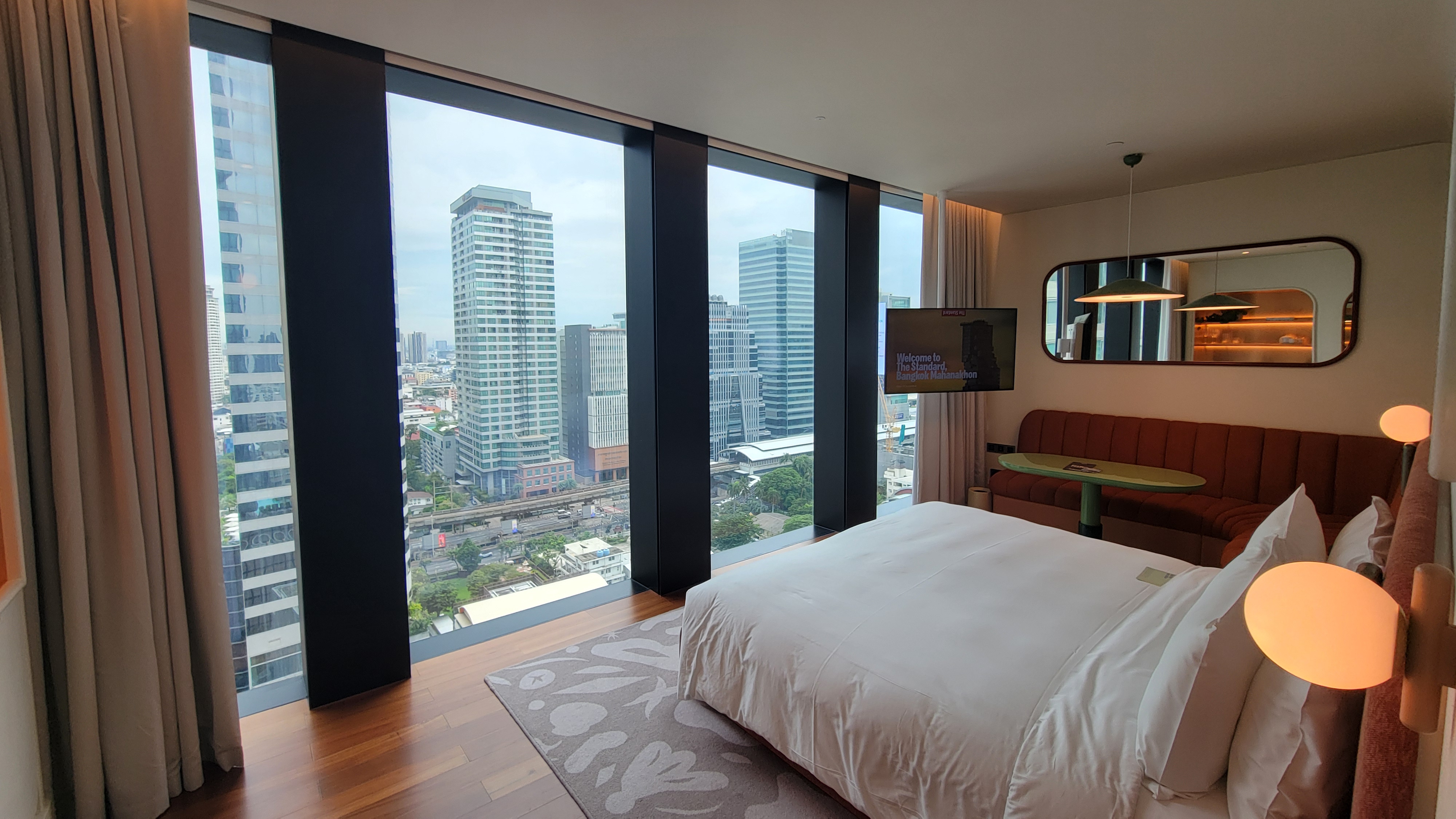 ٻȣ˵£׼Ƶס顣The standard Bangkok mahanakhon