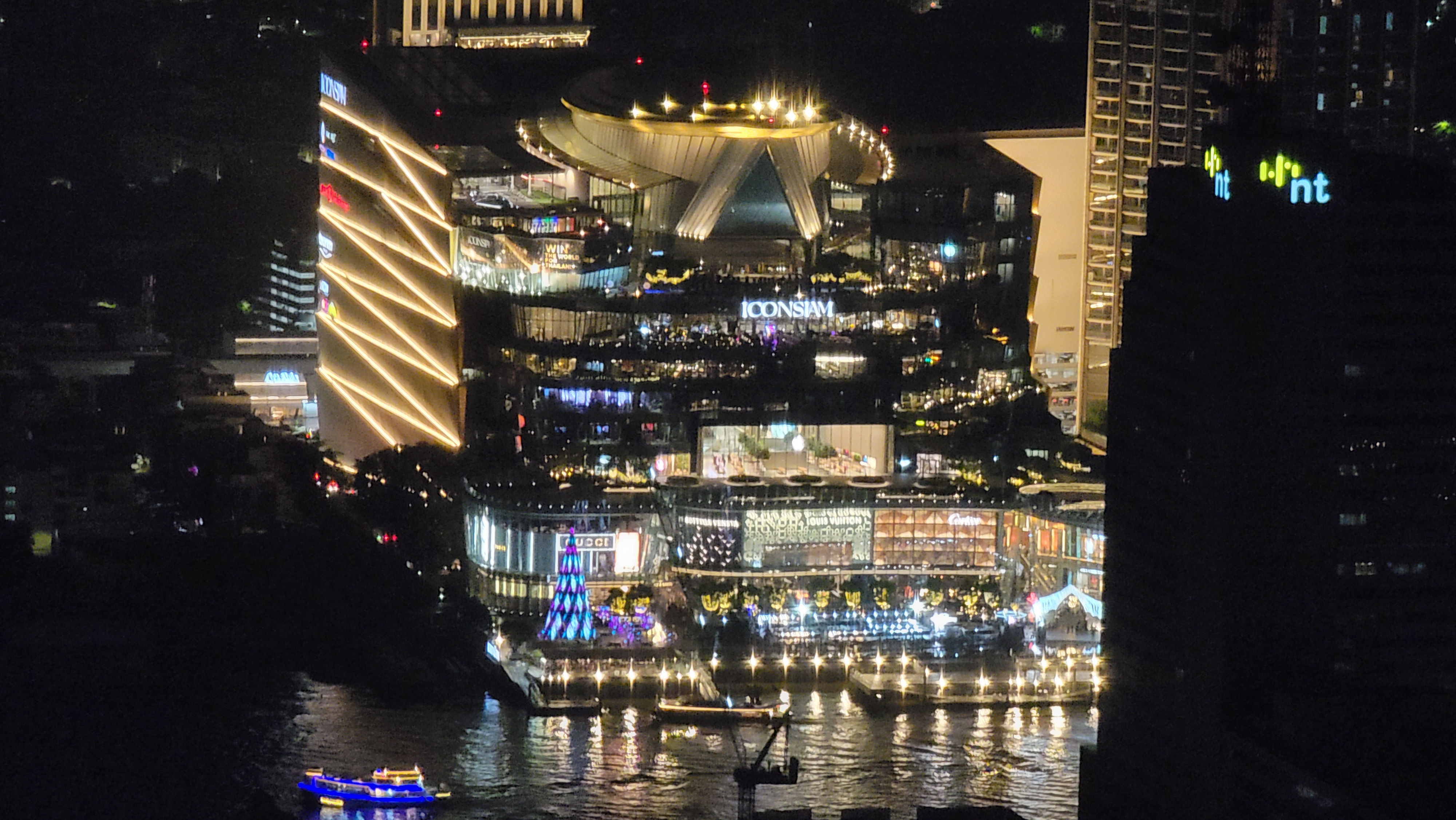 ٻȣ˵£׼Ƶס顣The standard Bangkok mahanakhon