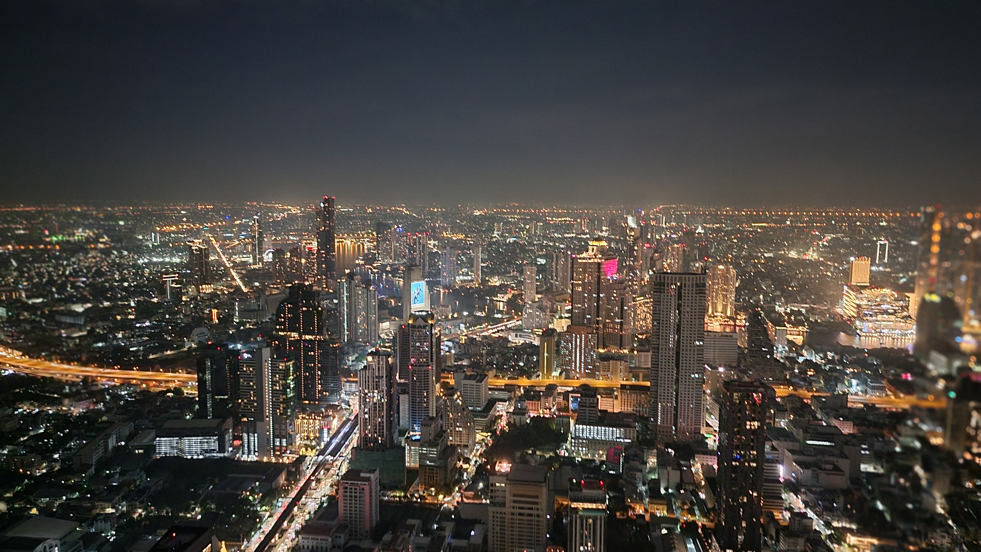 ٻȣ˵£׼Ƶס顣The standard Bangkok mahanakhon