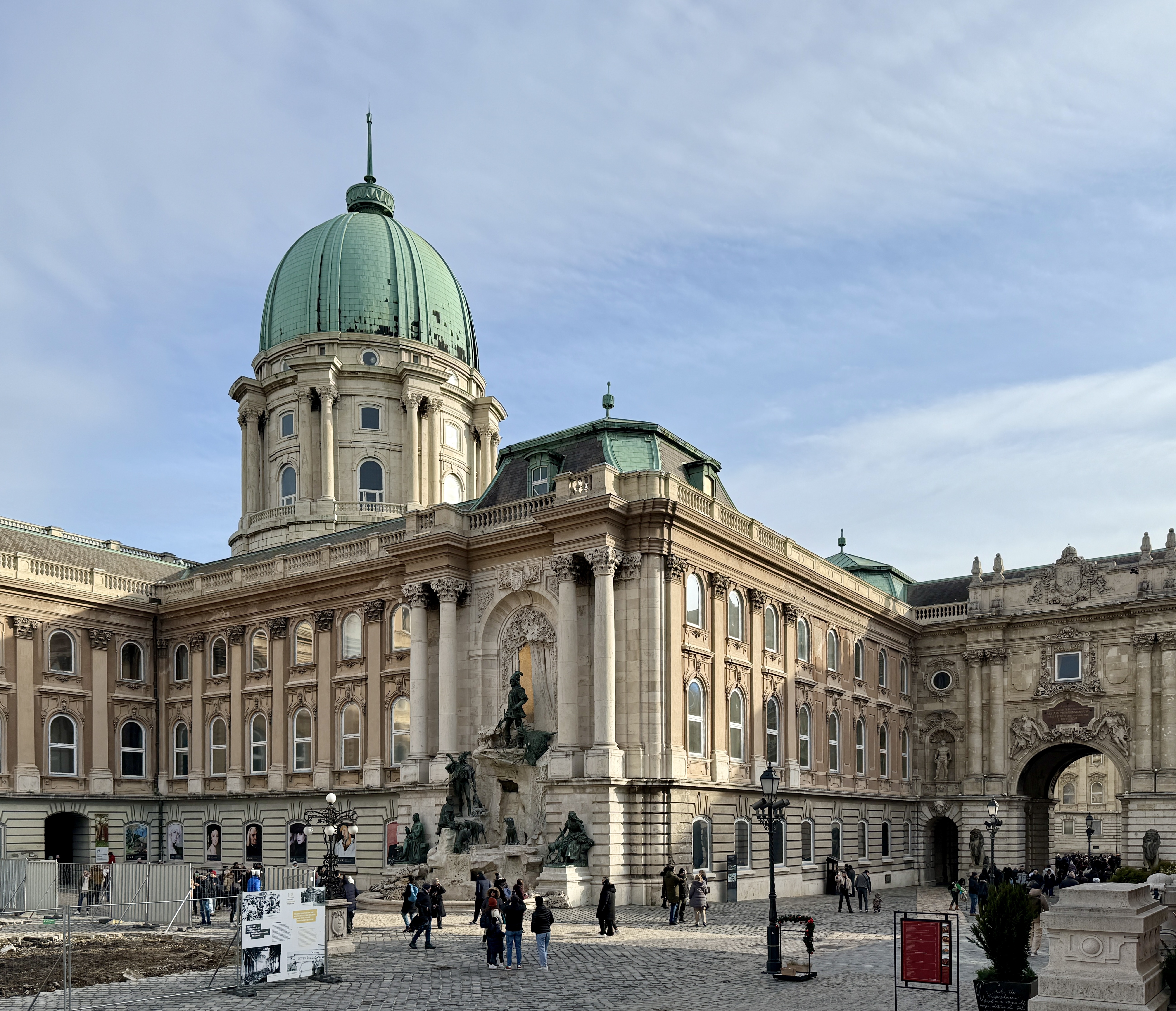 Millennium Court, Budapest | ˹Ԣ