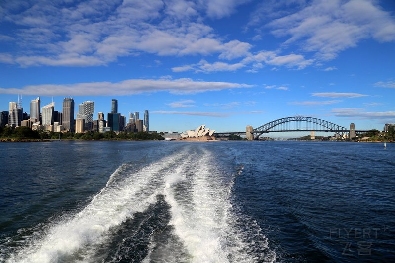 Sydney--Ferry from Circular Quay to Rose Bay (18).JPG