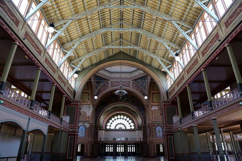 Melbourne--Downtown--Royal Exhibition Building Dome Promenade (2).JPG