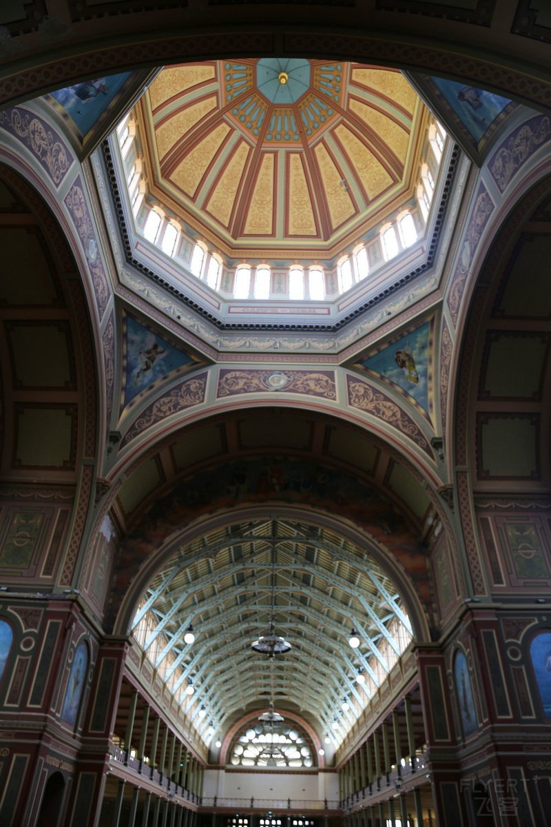 Melbourne--Downtown--Royal Exhibition Building Dome Promenade (21).JPG