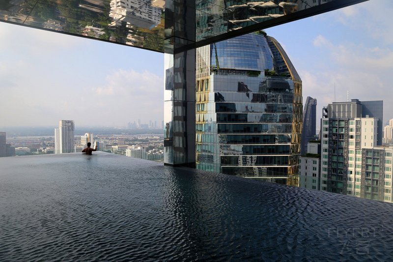 Bangkok--InterContinental Bangkok Sukhumvit Pool and Gym (1).JPG