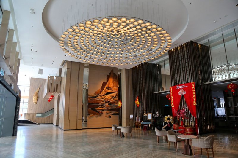 Kota Kinabalu--Kota Kinabalu Marriott Hotel Lobby (3).JPG