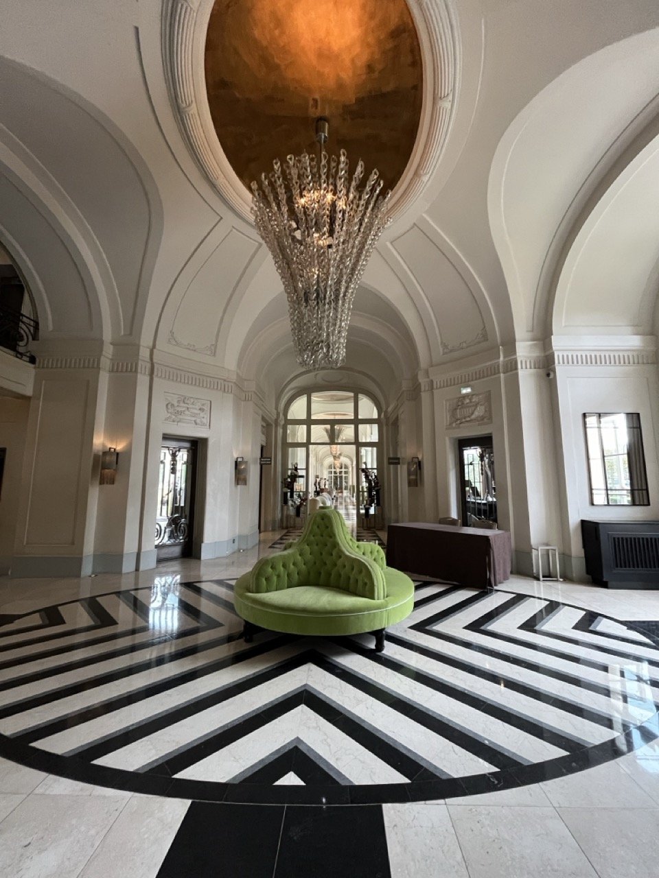 ڻʹ԰ŷʽƵ Waldorf Astoria Versailles-Trianon Place