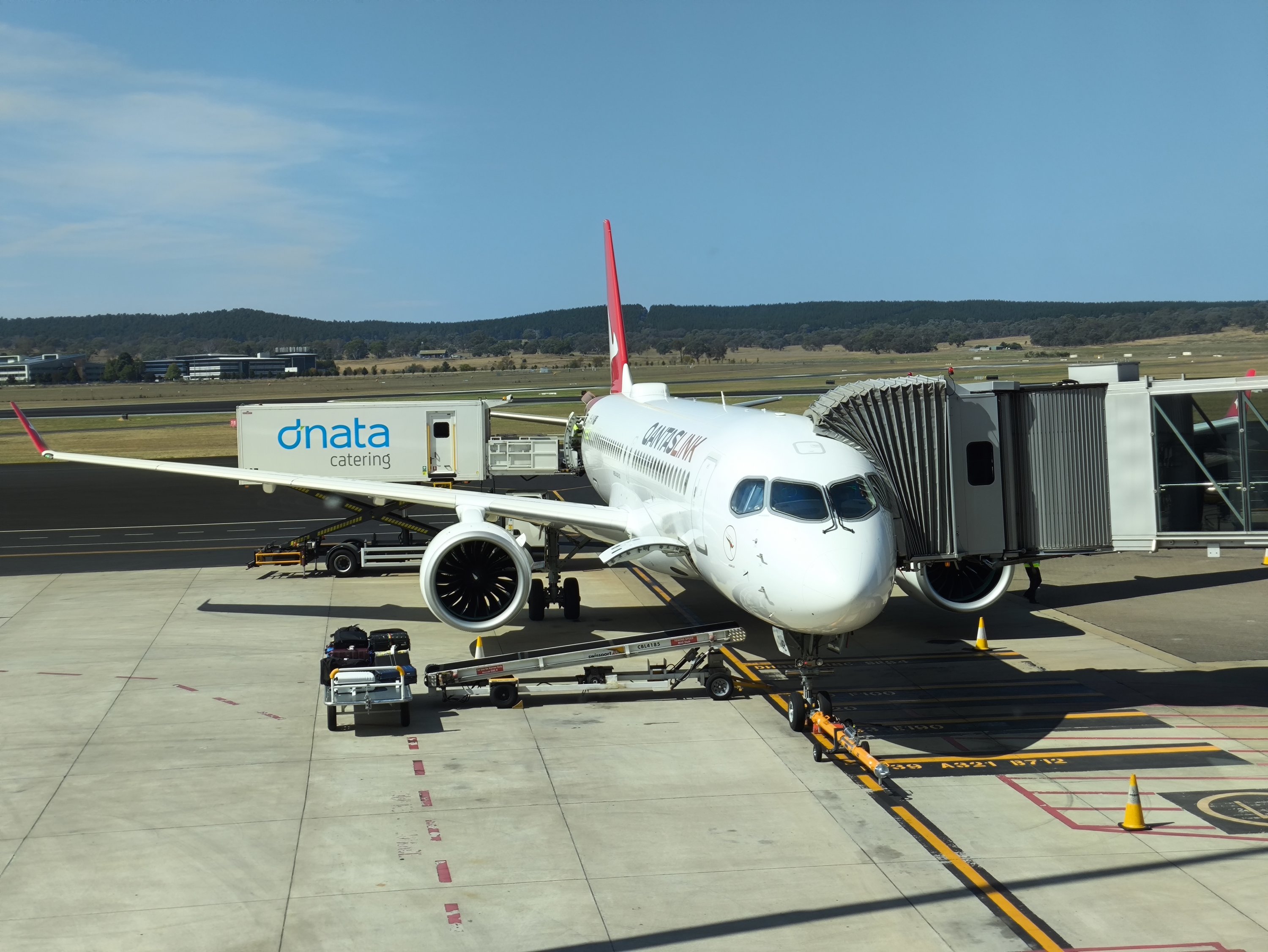 ʱ-ĺ Qantaslink տA220-300 QF1281 CBR-MEL ò (վ׷)