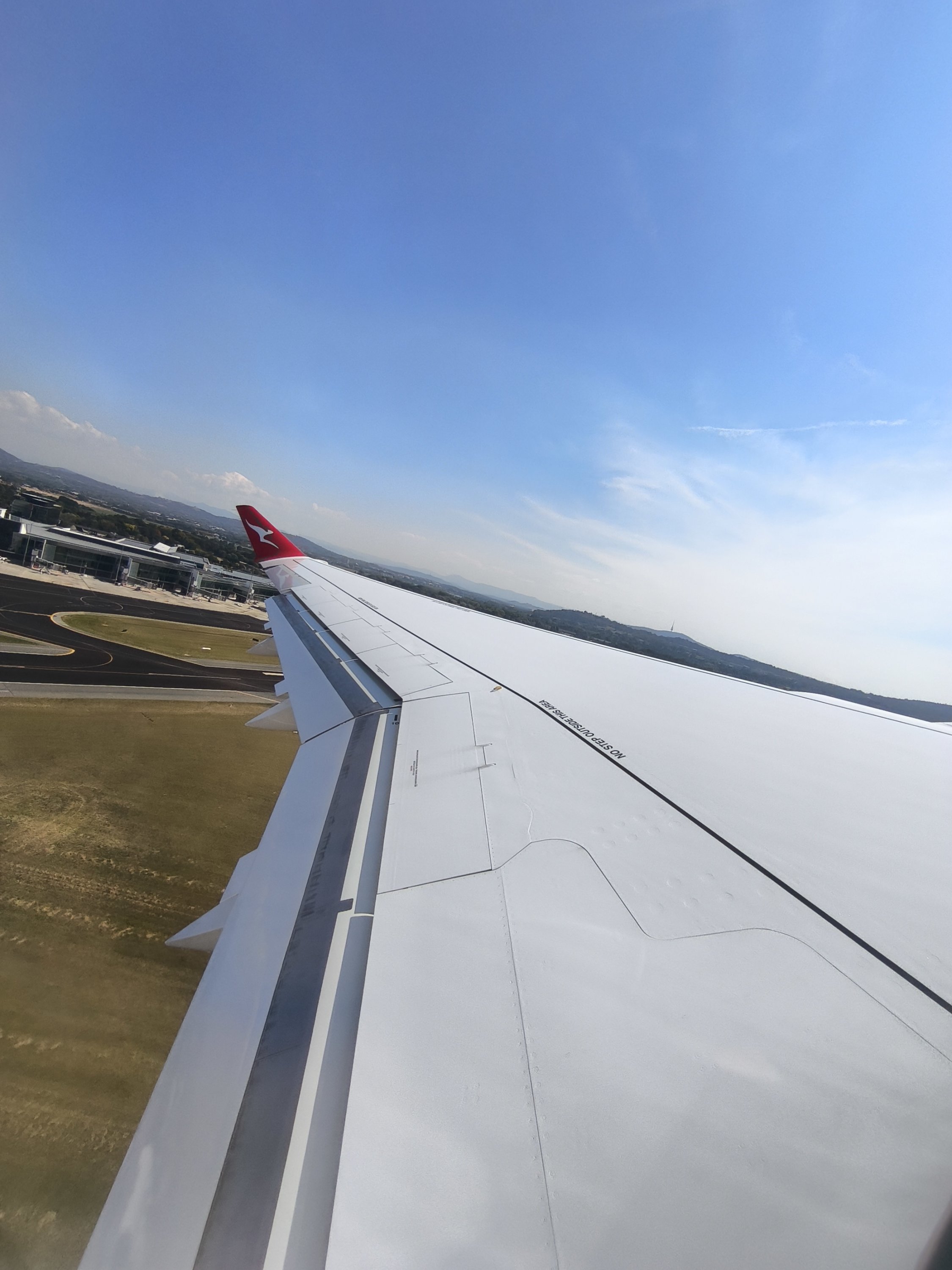 ʱ-ĺ Qantaslink տA220-300 QF1281 CBR-MEL ò (վ׷)