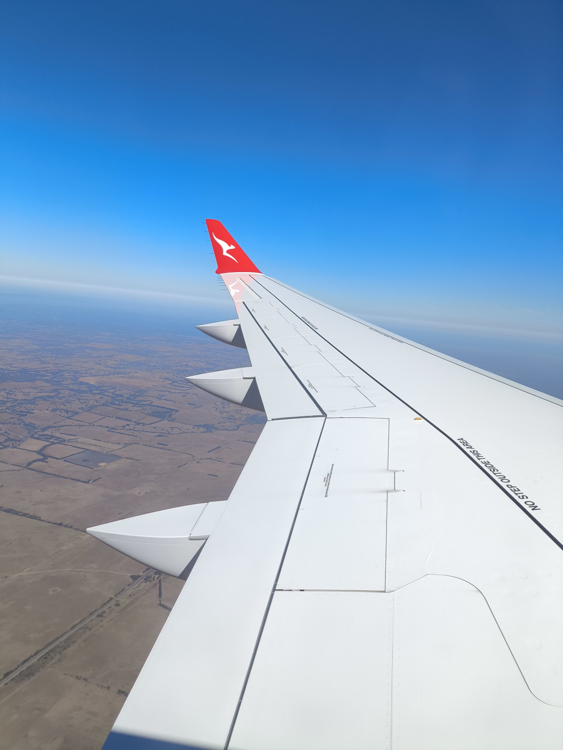 ʱ-ĺ Qantaslink տA220-300 QF1281 CBR-MEL ò (վ׷)