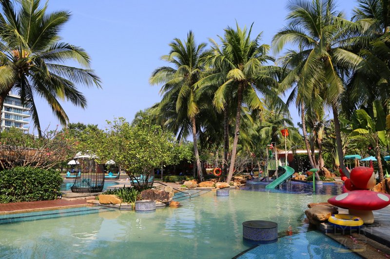 Sanya--The Westin Haitang Bay Resort Outdoor Pools and Gardens (43).JPG