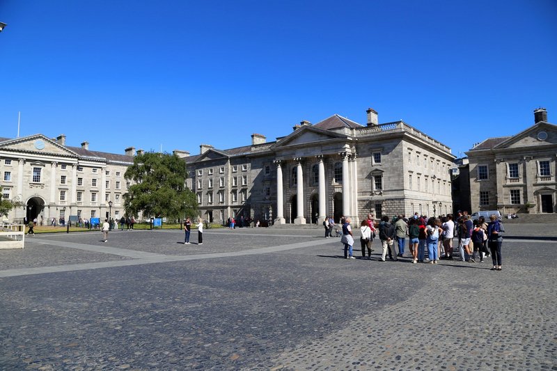 Dublin--Trinity College (24).JPG