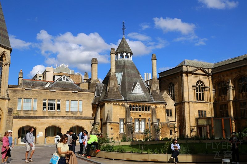 Oxford--Museum of Natural History Exterior (2).JPG