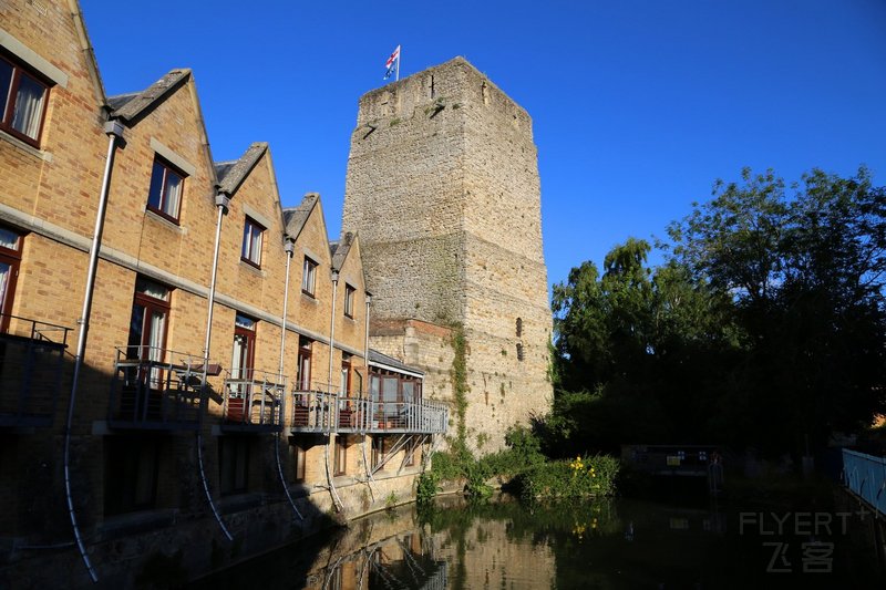 Oxford--Oxford Castle (8).JPG