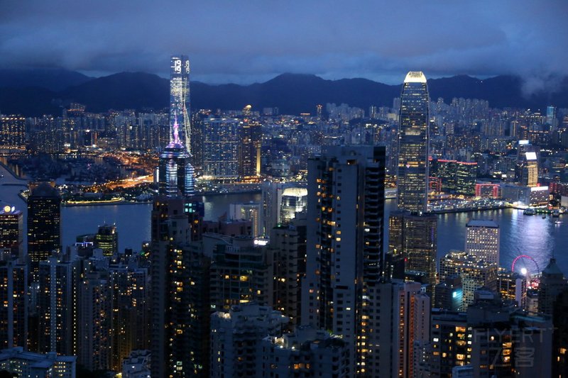 Hong Kong--Overview from Taipin Mountain (30).JPG