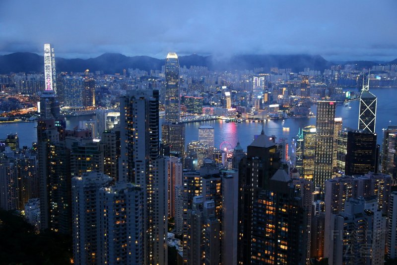 Hong Kong--Overview from Taipin Mountain (21).JPG