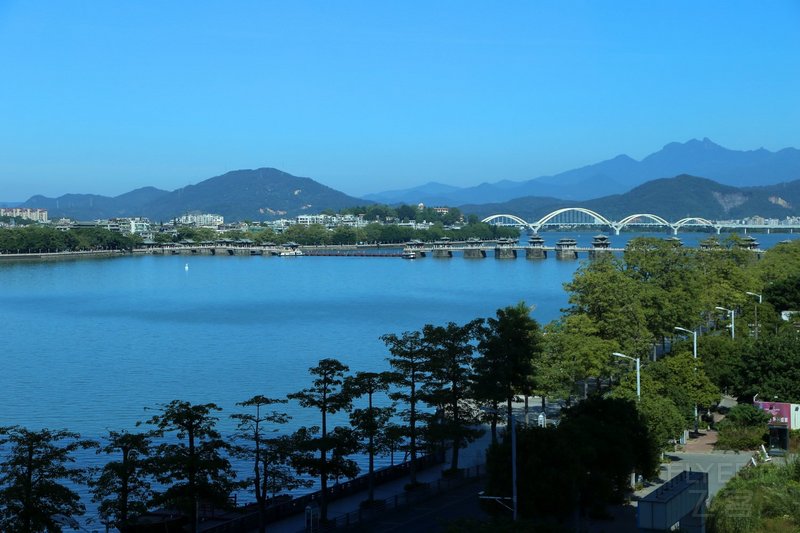 Chaozhou--Crowne Plaza Chaozhou Riverside Restaurant View (4).JPG