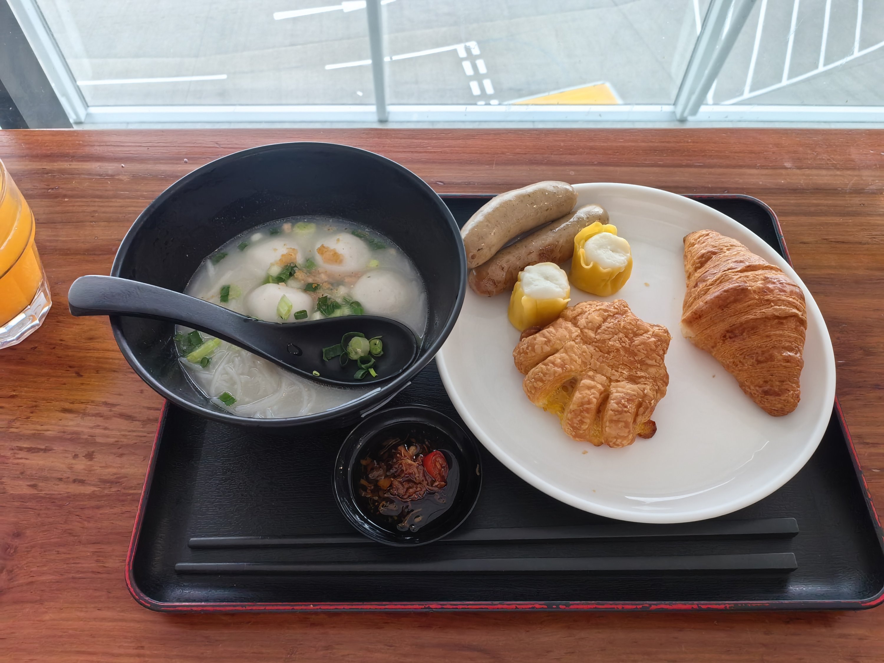 ۹ʻPLAZA PREMIUM LOUNGE(ǹ)鱨